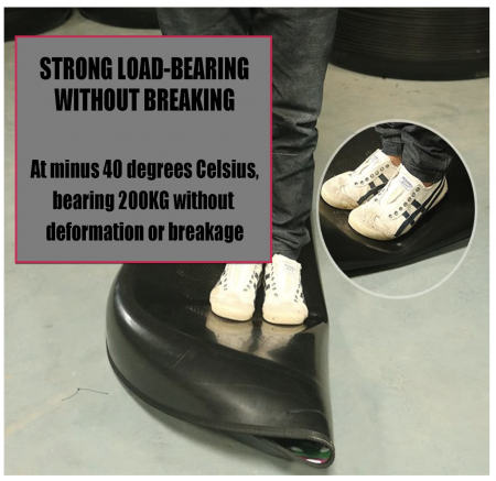 Sanie rotunda gonflabila, cu manere, pentru zapada, roz [5]