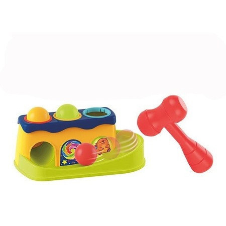 Set circuit cu pista, 3 bile si ciocan, Bate bilele [2]