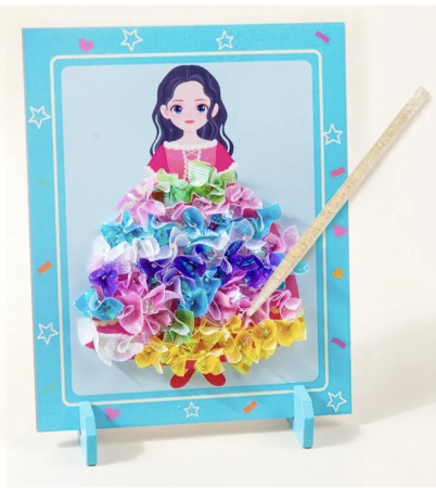 Set creativ si educativ Broderie pe rochia printesei brunete [8]