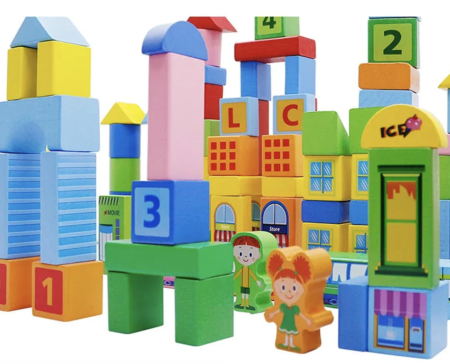 Jocuri si Jucarii - Set de constructie 100 Cuburi din lemn - Smart Town
