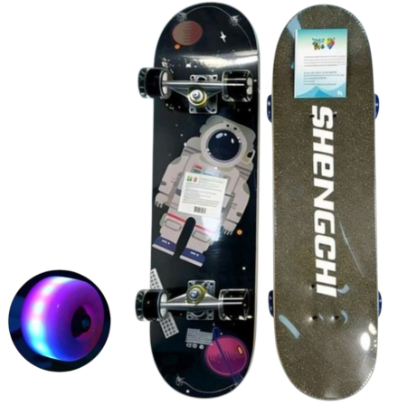 La plimbare - Skateboard pentru Copii, din Lemn, cu roti luminoase, 80 cm - Space