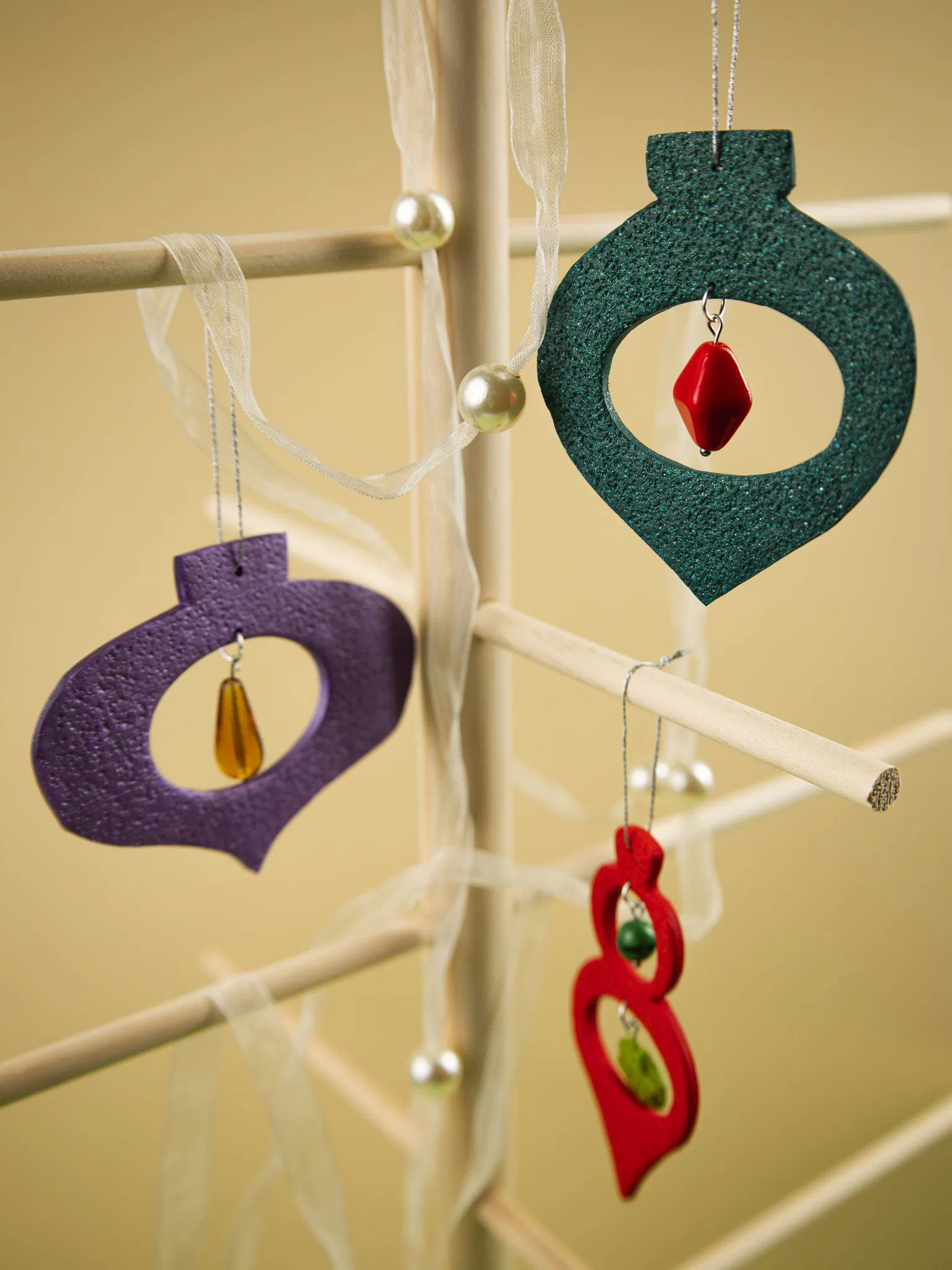 Set 3 Ornamente de Crăciun cu Mărgele – Roșu, Verde și Mov [1]