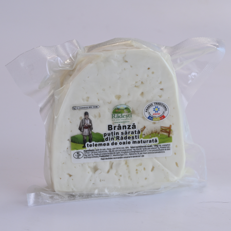 Brânză cu lapte de oaie - Brânza puțin sărată din Rădești