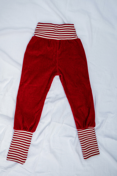 Pantaloni din velur reiat organic roșu cu manșete înalte cu dungi roșii, pentru băieți [5]