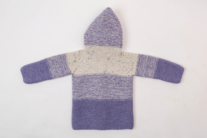 Pulover tricotat handmade în degrade, din lână merinos alb și lila, pentru bebeluși [4]