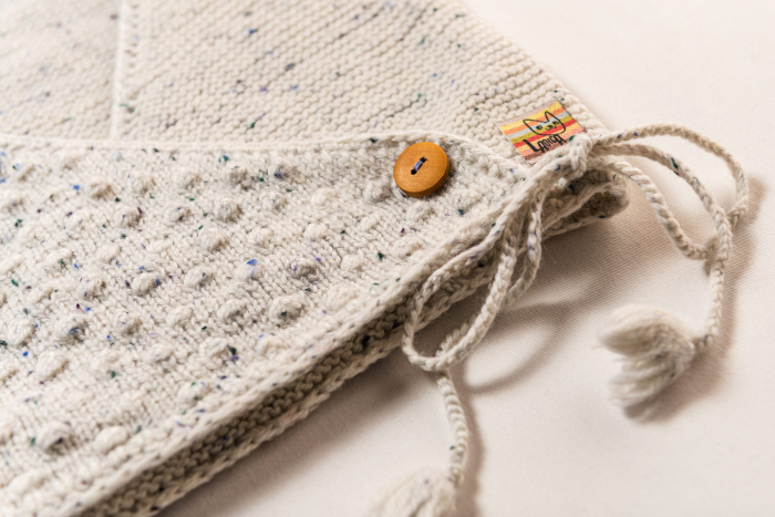 Pulover alb, tricotat handmade din lână merinos, pentru bebeluși [5]