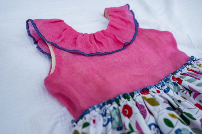 Rochie din in topit roz și bumbac cu model, pentru fete [3]