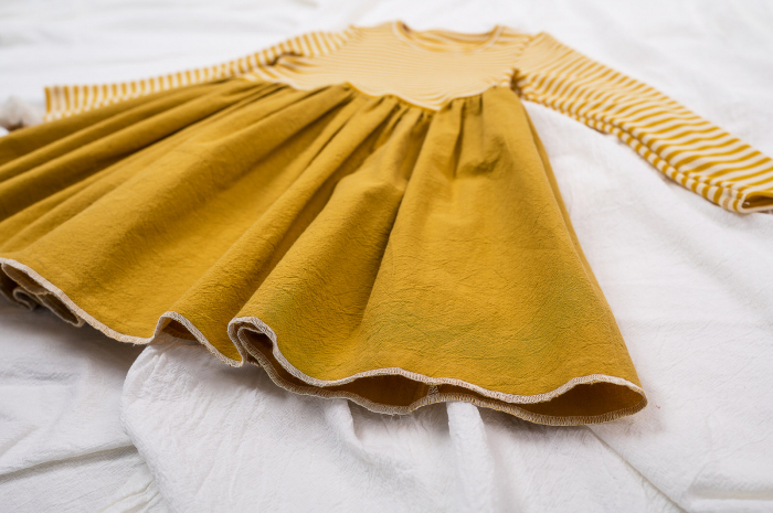 Rochie din jerse de lână merinos organică galben cu dungi albe și bumbac muștar, pentru fete [5]