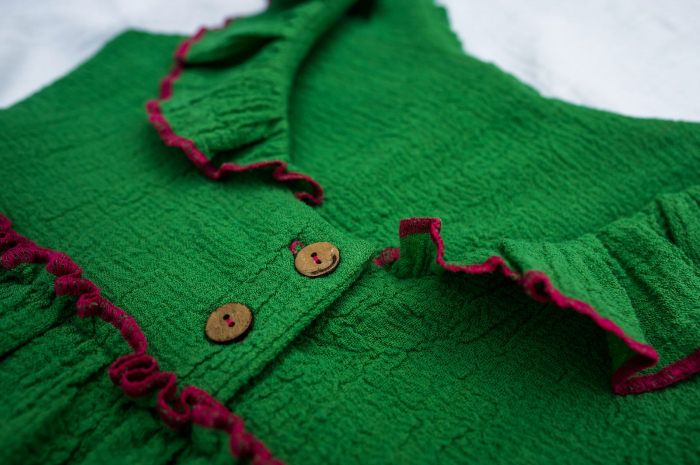 Rochie din pânză topită verde pentru bebeluși [5]