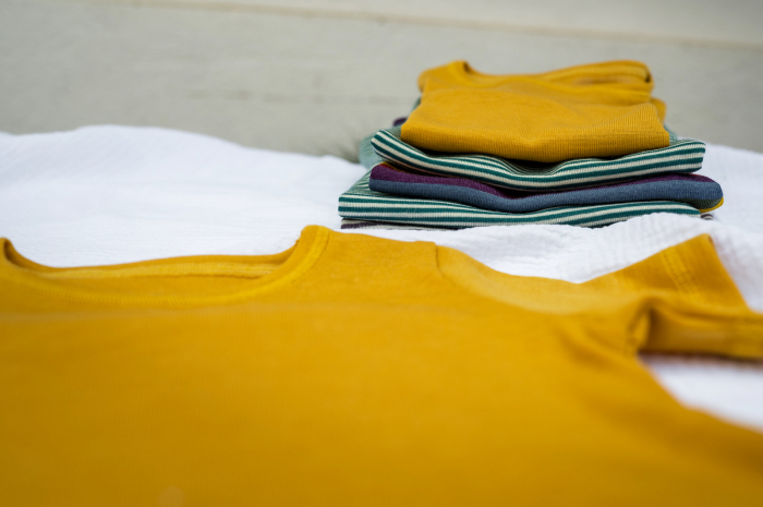 Tricou din țesătură organică de lână merinos și mătase galben, pentru fete, băieți [3]