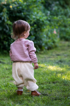 Pantaloni - Pantaloni lungi din muselină natur de bumbac organic, pentru bebeluși