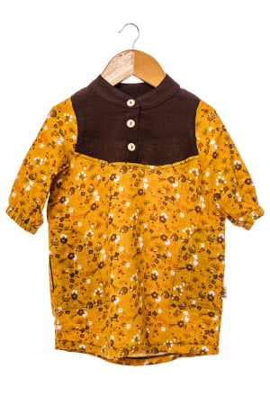 Bebeluși - Rochie muselina mustar cu maro cu floricele, pentru fete