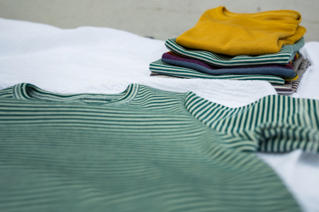 Tricou din țesătură organică de lână merinos și mătase cu dungi verzi, pentru băieți [2]
