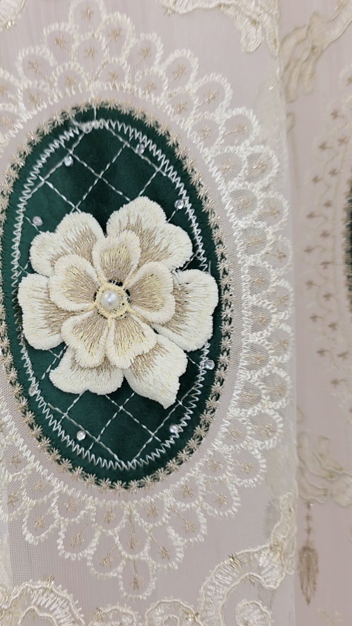 Perdea 3D cu broderie si model floral din catifea verde [2]