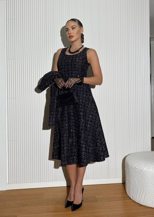 Compleu elegant Fathima cu perle negre și accente rafinate, din tweed [1]