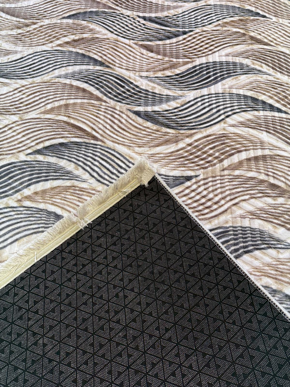 Covor 2x2.70 m Lucrat pe Antiderapant- Model Spirala Maro [3]