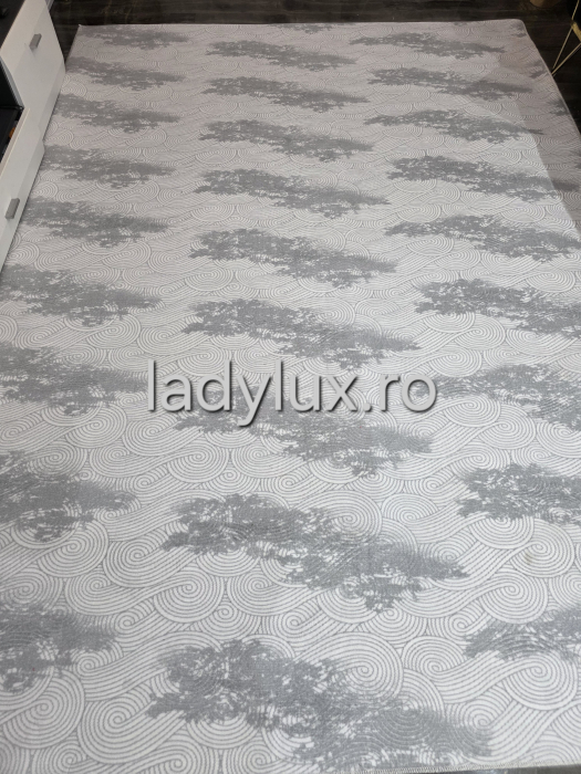 Covor 2x2.80 m lucrat pe antiderapant eleganță în nuanțe de gri C1477 [5]