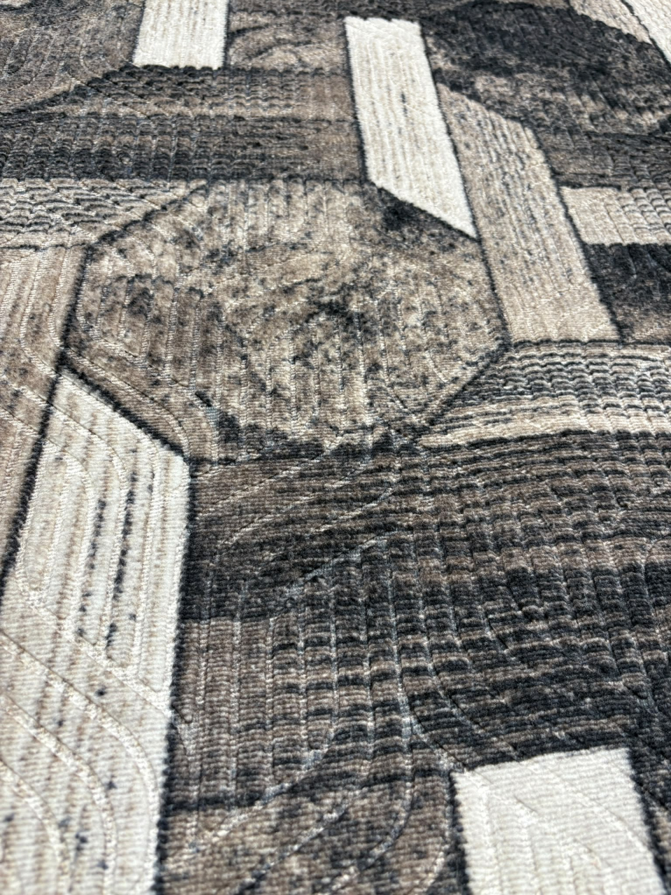Covor 2x2.70 m lucrat pe antiderapant eleganță în nuanțe de Maro- model Hexagon [2]