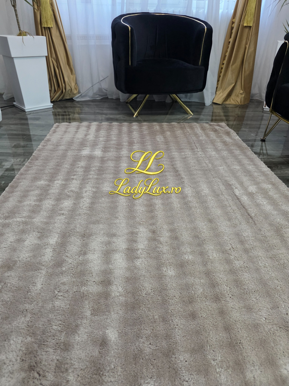 Covor Capucino  200×275 cm Model Plusat Vitrine [2]