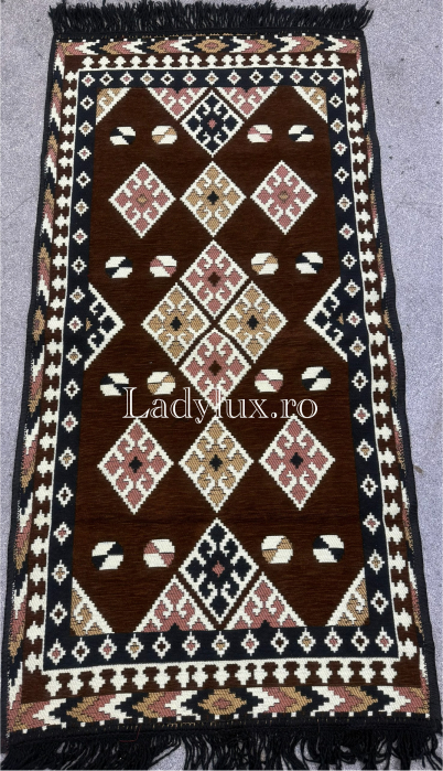 Covor cu Motive Tradiționale 60x120 – Stil Autentic, Calitate Superioară - C1669 [1]