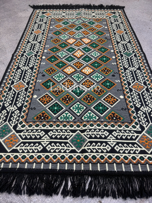 Covor cu Motive Tradiționale 80x125– Stil Autentic, Calitate Superioară - C1660 [1]