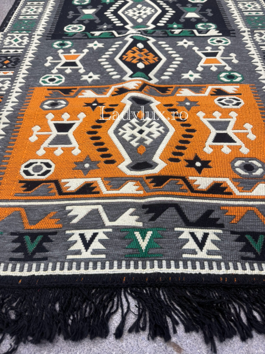 Covor cu Motive Tradiționale 80x125 – Stil Autentic, Calitate Superioară - C1696 [1]