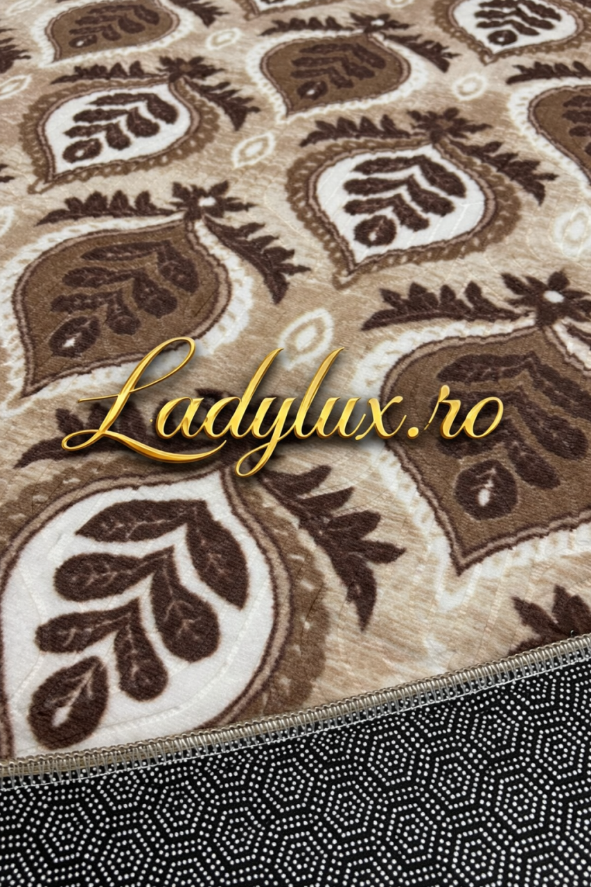 Covor Lucrat pe Antiderapant Model SZG Lacrima Maro 200x270 cm [3]