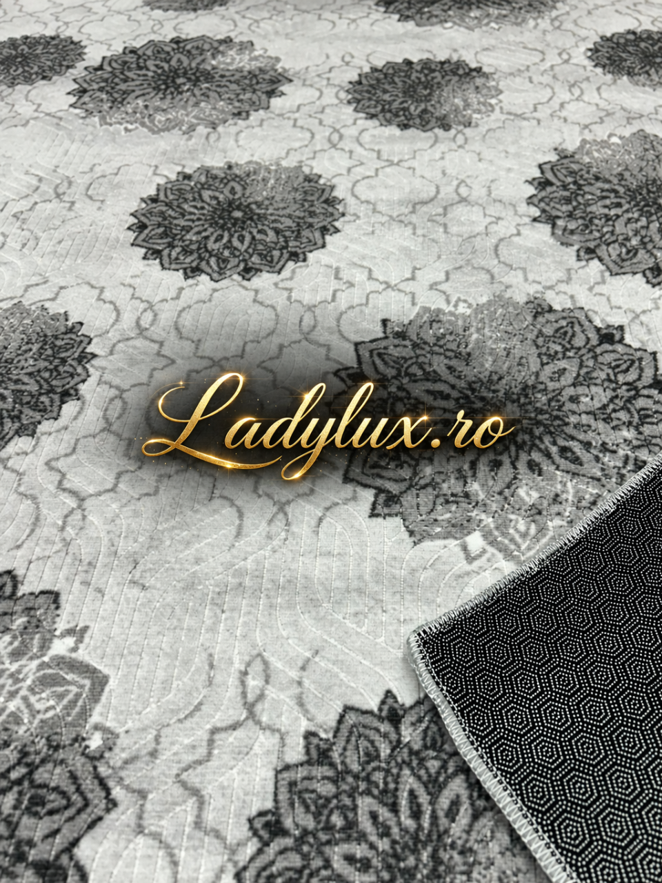 Covor Lucrat pe Antiderapant Model SZG Lotus Gri 200x270 cm [3]