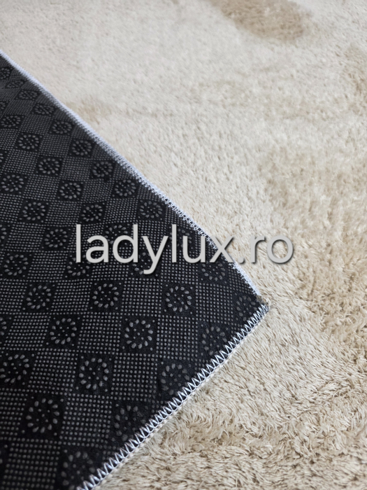 Covor plușat Bej lucrat pe suport antiderapant – 200x280 cm [4]