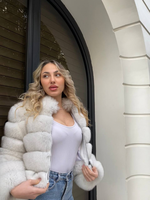 Haina Alba Sofy din blană naturala de vulpe [3]