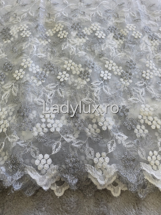 Perdea alba cu broderie Gri Model Flori si frunze– gata cusuta cu tiv si rejansa - 3M x 2.5h [1]
