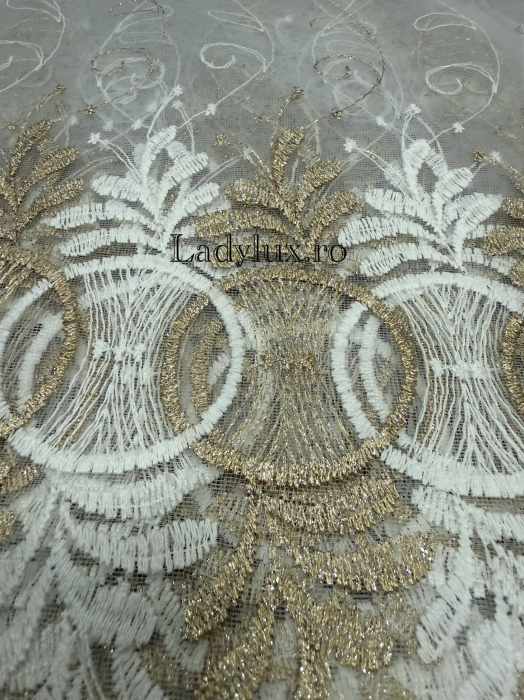 Perdea alba cu broderie Aurie Model Cerc – gata cusuta cu tiv si rejansa - 3M x 2.5h [3]