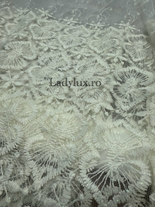 Perdea alba cu broderie Ivoar Model Duo – gata cusuta cu tiv si rejansa - 3M x 2.5h [3]