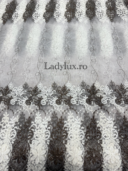 Perdea alba cu broderie Maro Brawn cu insetii –C1828  gata cusuta cu tiv si rejansa - 3M x 2.5h [3]