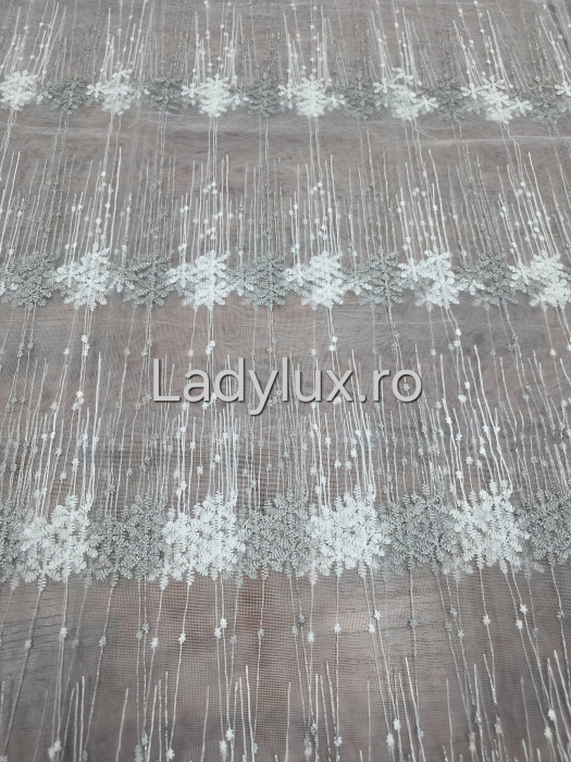 Perdea alba cu broderie Gri Model Fulg– gata cusuta cu tiv si rejansa - 3M x 1.9 h [2]