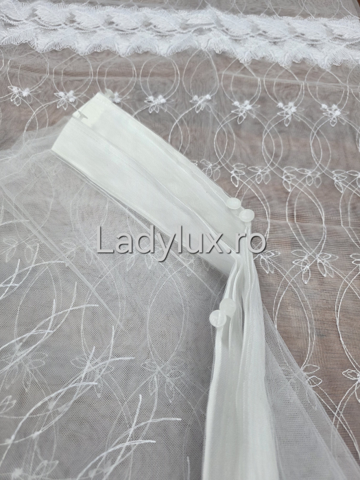 Perdea Alba cu broderie Alba Model Frunze  gata cusuta cu tiv si rejansa - 3M x 1.9 h [3]