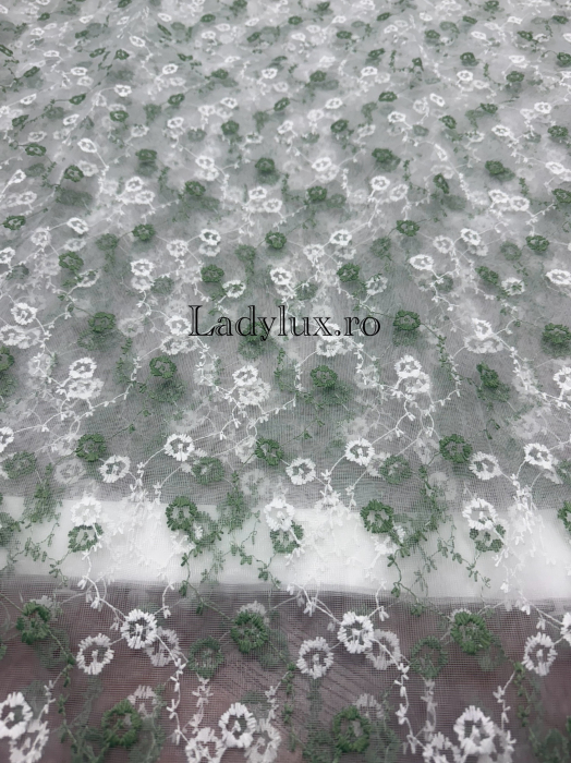 Perdea alba cu broderie Verde+alb  –C1825  gata cusuta cu tiv si rejansa - 3M x 2.5h [2]