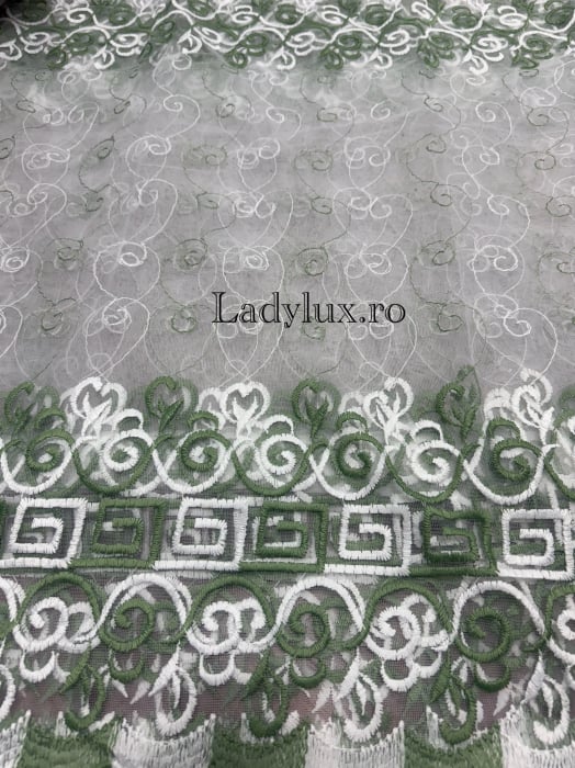 Perdea alba cu broderie Verde+alb  –C1826  gata cusuta cu tiv si rejansa - 3M x 2.5h [2]