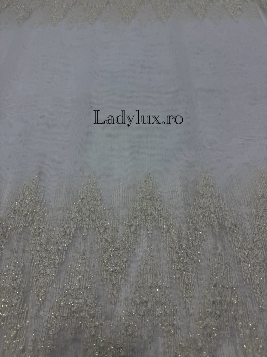 Perdea alba cu broderie Crem cu insertii aurii  –C1827  gata cusuta cu tiv si rejansa - 3M x 2.5h [3]