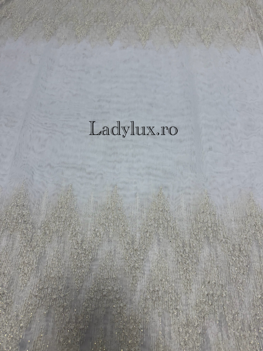 Perdea alba cu broderie Crem cu insertii aurii  –C1827  gata cusuta cu tiv si rejansa - 3M x 2.5h [2]