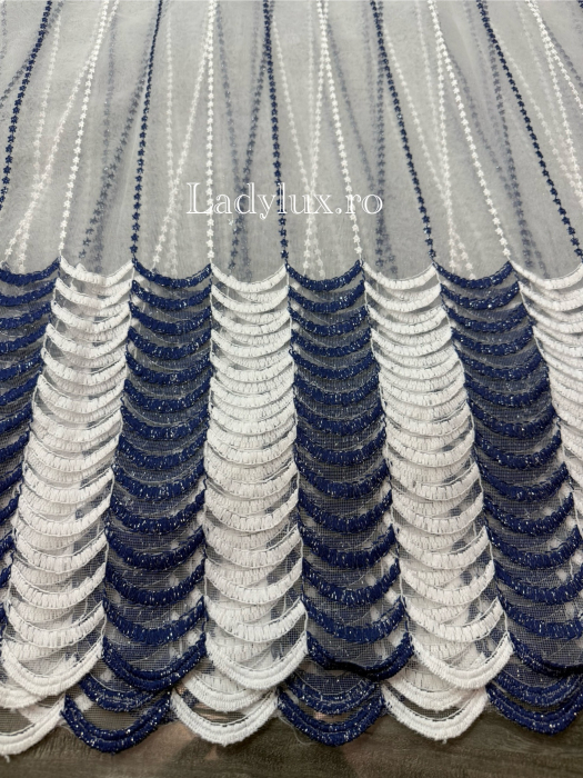 Perdea alba cu broderie Bleomarin cu insertii – gata cusuta cu tiv si rejansa - rafinament și strălucire discretă [1]