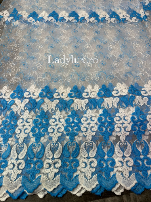 Perdea albă cu broderie Albastra+alb – gata cusuta cu tiv si rejansa - rafinament și strălucire discretă [2]