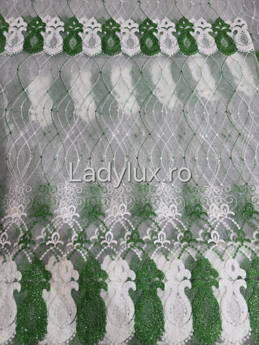 Perdea albă cu Broderie Verde  Model Vaza– rafinament și strălucire discretă C1737 [2]