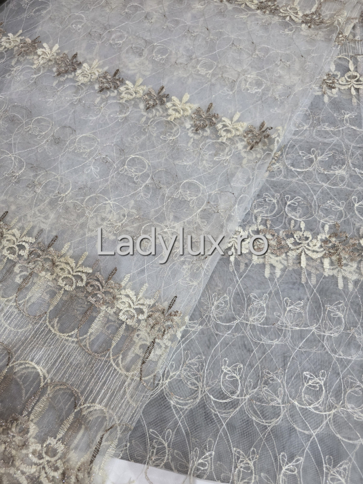 Perdea Crem cu Broderie Maro+Crem cu insertii Model Trif– rafinament și strălucire discretă C1742 [3]