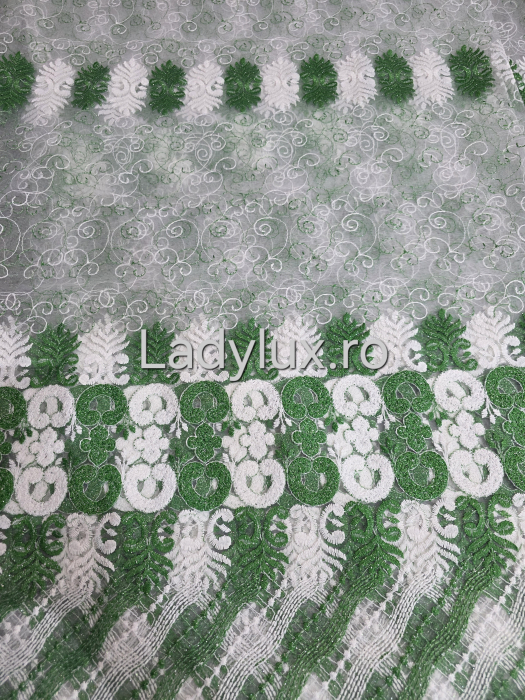 Perdea albă cu Broderie Verde  Model CC – rafinament și strălucire discretă C1735 [2]