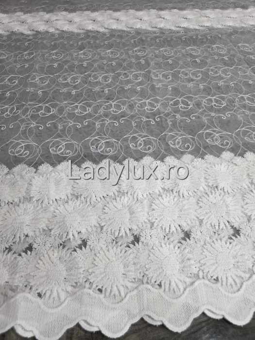 Perdea Bucătărie Brodată Alba Model Margarete  – Gata Cusută cu Tiv și Rejanșă [1]