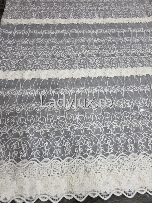 Perdea Bucătărie Brodată Model Margareta Ivoar  – Gata Cusută cu Tiv și Rejanșă [2]