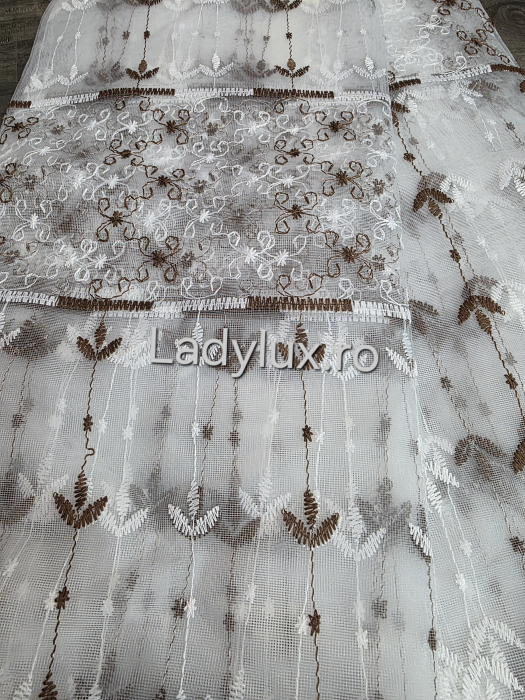 Perdea din Tull cu Model – 4 m x 2.8 m, Cusută cu Tiv și Rejansă de 6 cm - Brown [2]