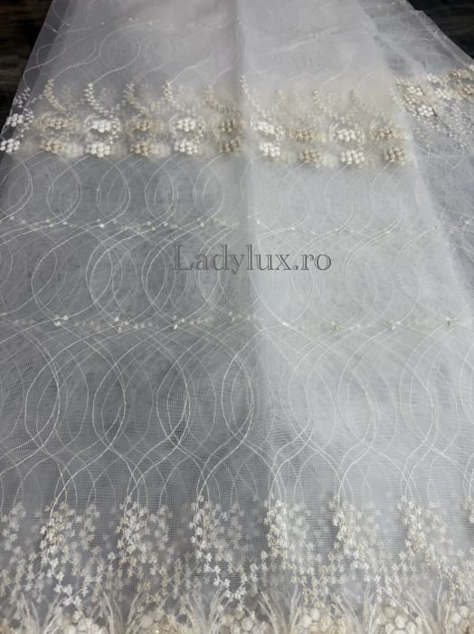 Perdea din Tull cu Model – 4 m x 2.8 m, Cusută cu Tiv și Rejansă de 6 cm - Broderie Bej C1591 [2]