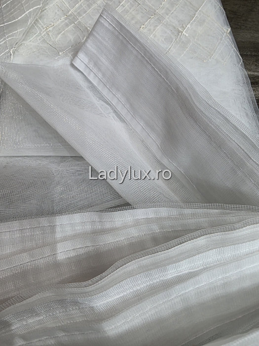 Perdea din Tull cu Model – 4 m x 2.8 m, Cusută cu Tiv și Rejansă de 6 cm - Broderie Bej+alb [4]